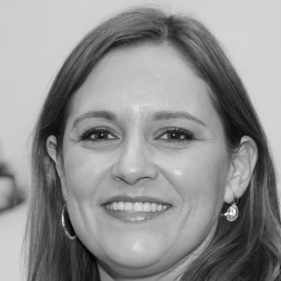 Portrait professionnel de Céleste Beaumont, directrice des opérations franchise