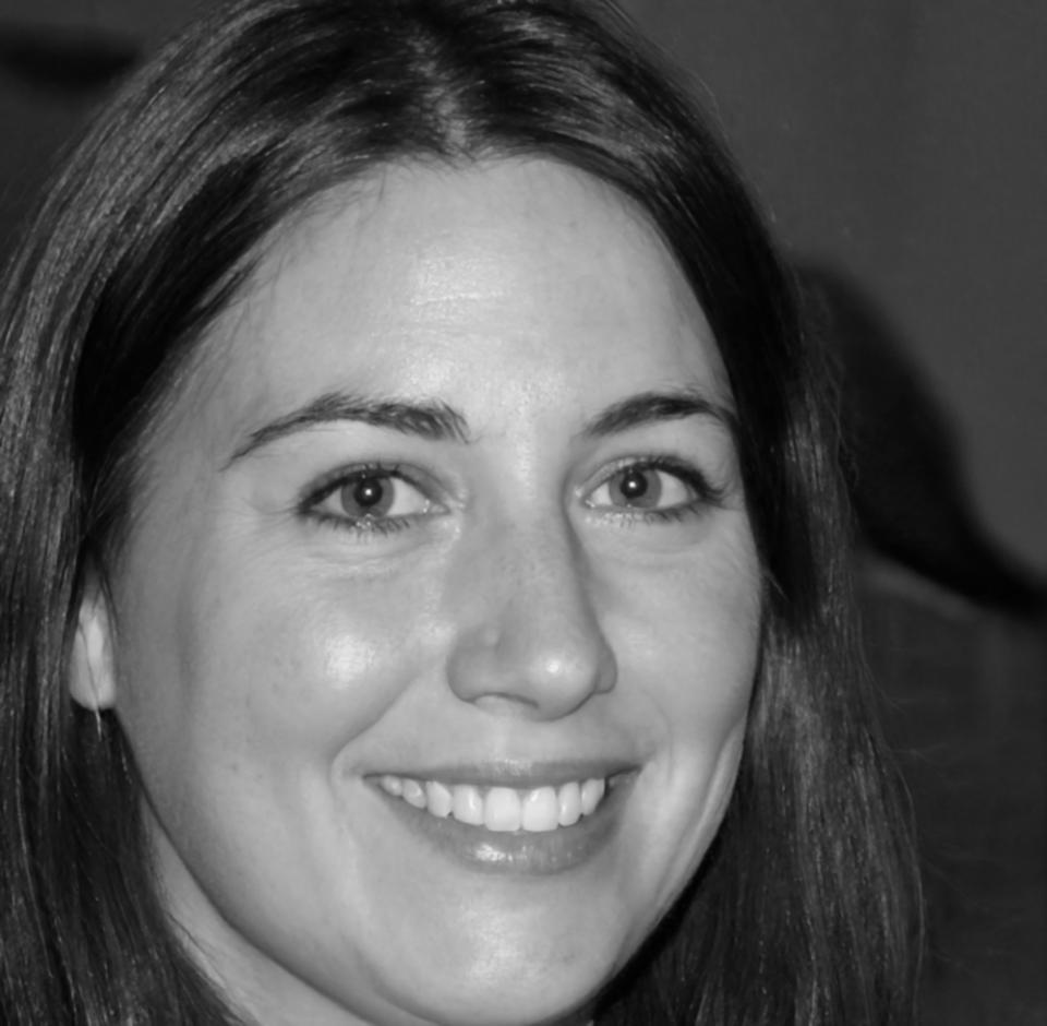 Portrait de Céline Moreau, spécialiste juridique en franchise